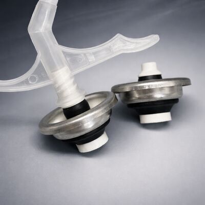 詰まりにくいノズルを備えた1インチブリキ製PUフォームバルブ、精密なフォーム吐出用